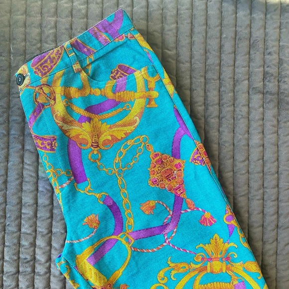 Fabulous NZ Designer Shorts - Picture 1 of 2